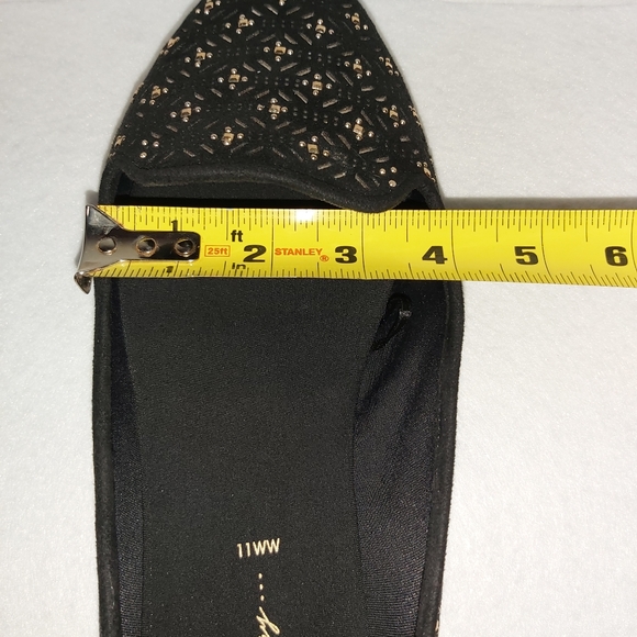 In Every Story Velvety Beaded Sandals - Picture 7 of 9